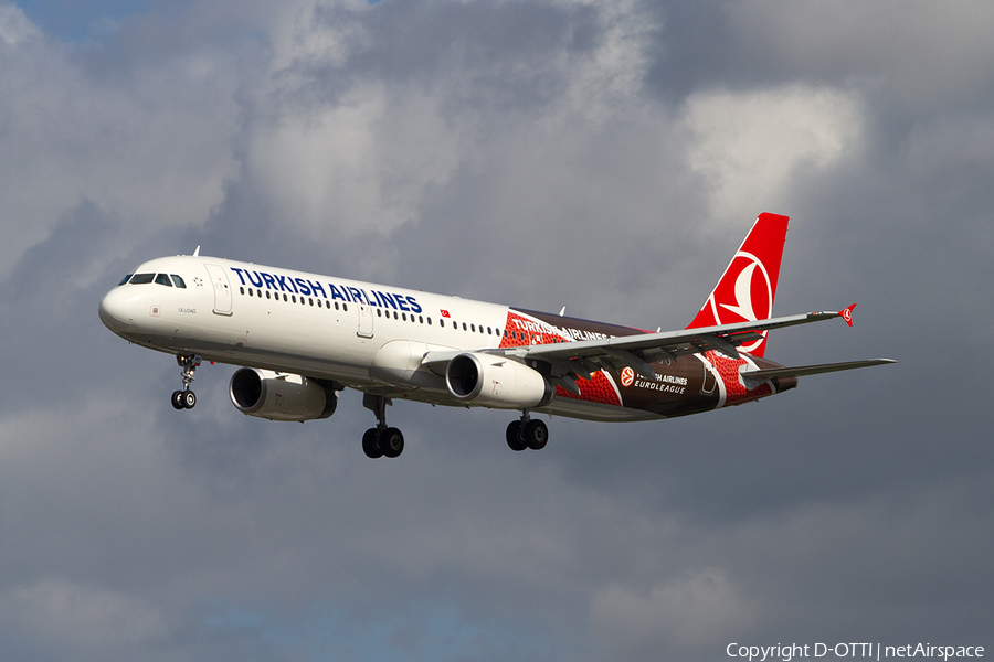 Turkish Airlines Airbus A321-231 (TC-JRO) | Photo 359335