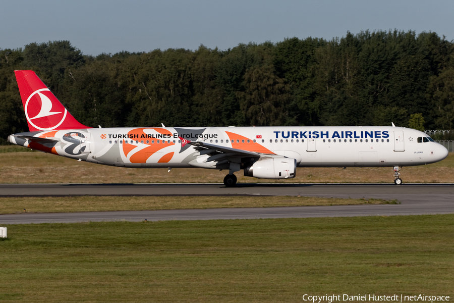 Turkish Airlines Airbus A321-231 (TC-JRO) | Photo 414789