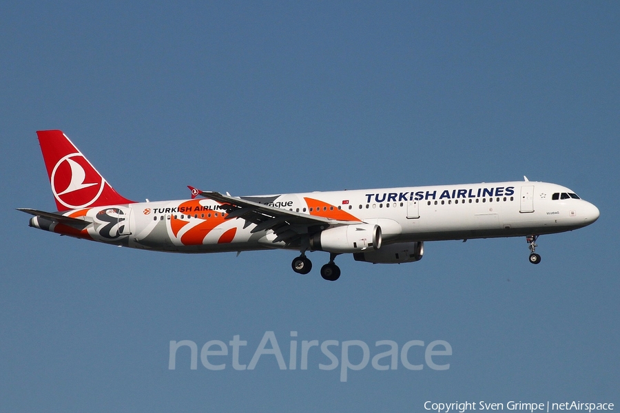 Turkish Airlines Airbus A321-231 (TC-JRO) | Photo 277492
