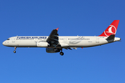 Turkish Airlines Airbus A321-232 (TC-JRP) at  Barcelona - El Prat, Spain
