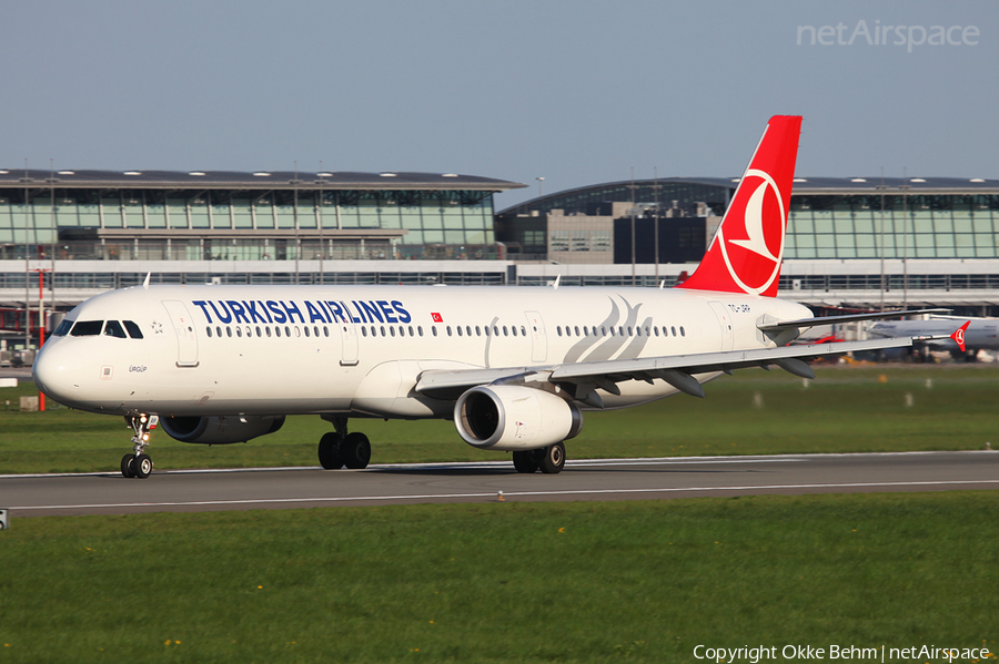Turkish Airlines Airbus A321-232 (TC-JRP) | Photo 38645