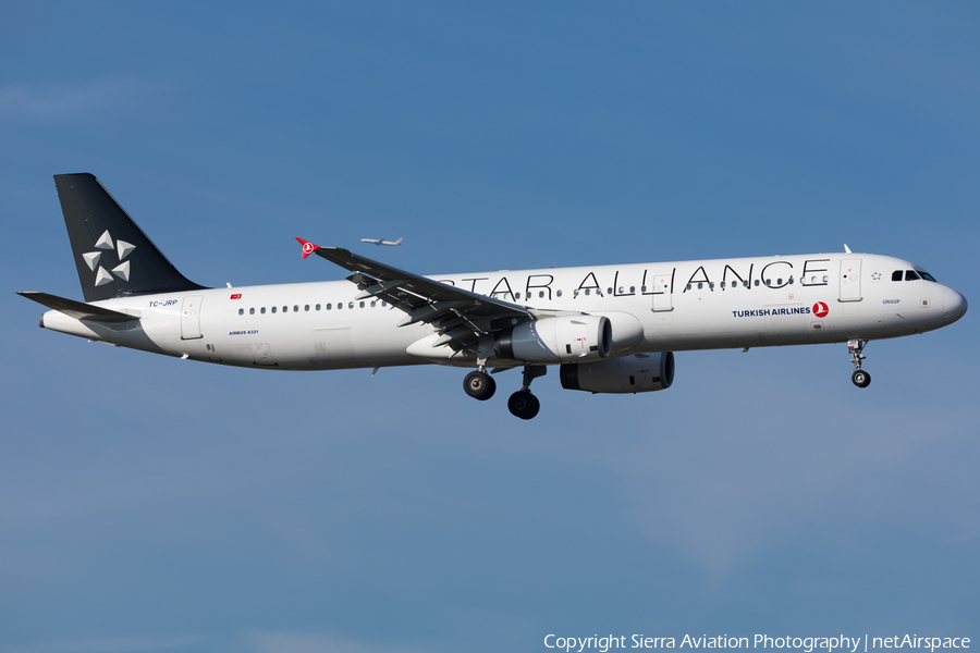 Turkish Airlines Airbus A321-232 (TC-JRP) | Photo 323202