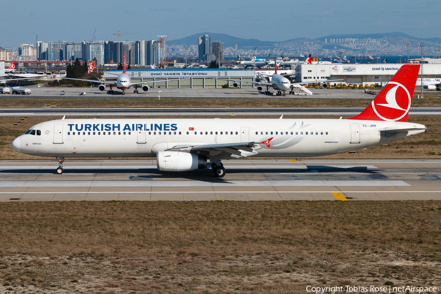 Turkish Airlines Airbus A321-231 (TC-JRR) | Photo 307726