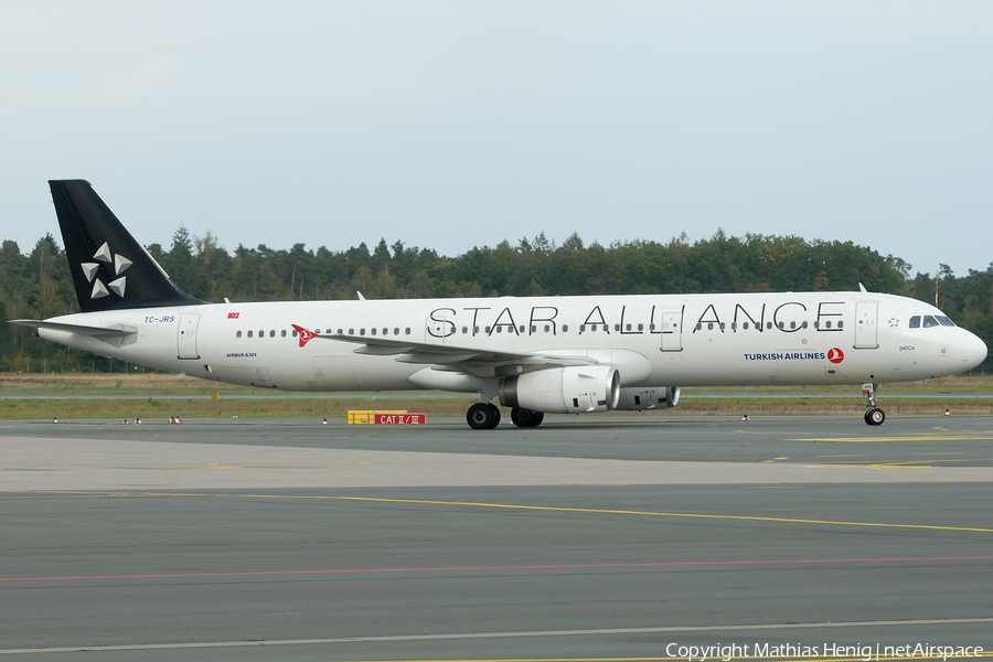 Turkish Airlines Airbus A321-231 (TC-JRS) | Photo 597845
