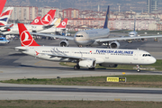 Turkish Airlines Airbus A321-231 (TC-JRT) at  Istanbul - Ataturk, Turkey