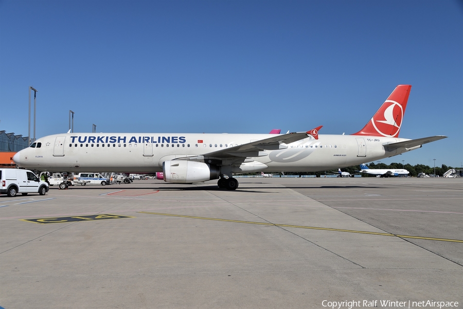 Turkish Airlines Airbus A321-231 (TC-JRU) | Photo 316528