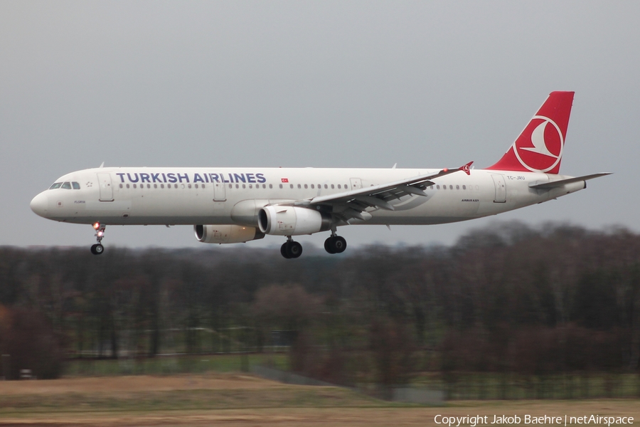 Turkish Airlines Airbus A321-231 (TC-JRU) | Photo 151211