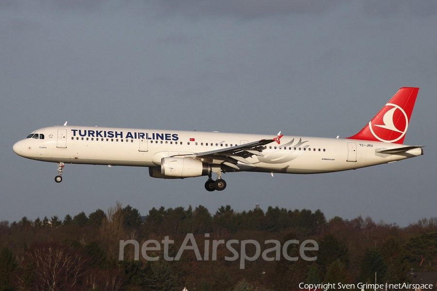 Turkish Airlines Airbus A321-231 (TC-JRU) | Photo 65218
