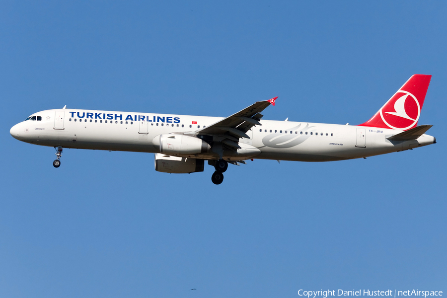 Turkish Airlines Airbus A321-231 (TC-JRV) | Photo 516093