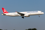 Turkish Airlines Airbus A321-231 (TC-JRV) at  Hamburg - Fuhlsbuettel (Helmut Schmidt), Germany