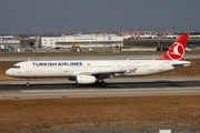 Turkish Airlines Airbus A321-231 (TC-JRV) at  Istanbul - Ataturk, Turkey