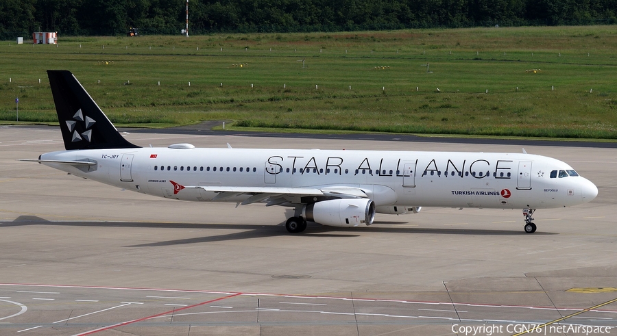 Turkish Airlines Airbus A321-231 (TC-JRY) | Photo 626600