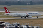 Turkish Airlines Airbus A321-231 (TC-JRZ) at  Hamburg - Fuhlsbuettel (Helmut Schmidt), Germany