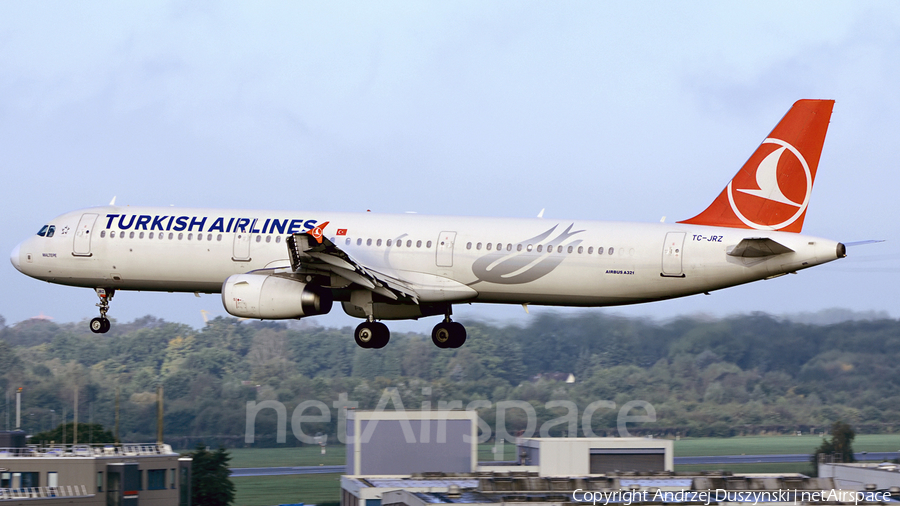 Turkish Airlines Airbus A321-231 (TC-JRZ) | Photo 191557