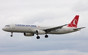 Turkish Airlines Airbus A321-231 (TC-JRZ) at  Hamburg - Fuhlsbuettel (Helmut Schmidt), Germany