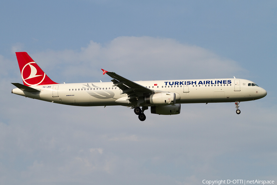Turkish Airlines Airbus A321-231 (TC-JRZ) | Photo 383875