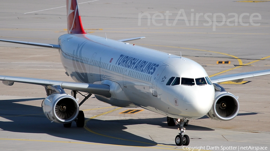 Turkish Airlines Airbus A321-231 (TC-JRZ) | Photo 171913