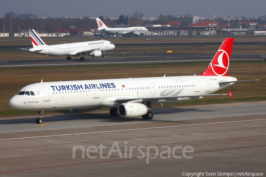 Turkish Airlines Airbus A321-231 (TC-JSA) | Photo 44021