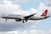 Turkish Airlines Airbus A321-231 (TC-JSB) at  Hamburg - Fuhlsbuettel (Helmut Schmidt), Germany