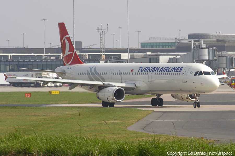 Turkish Airlines Airbus A321-231 (TC-JSB) | Photo 45893
