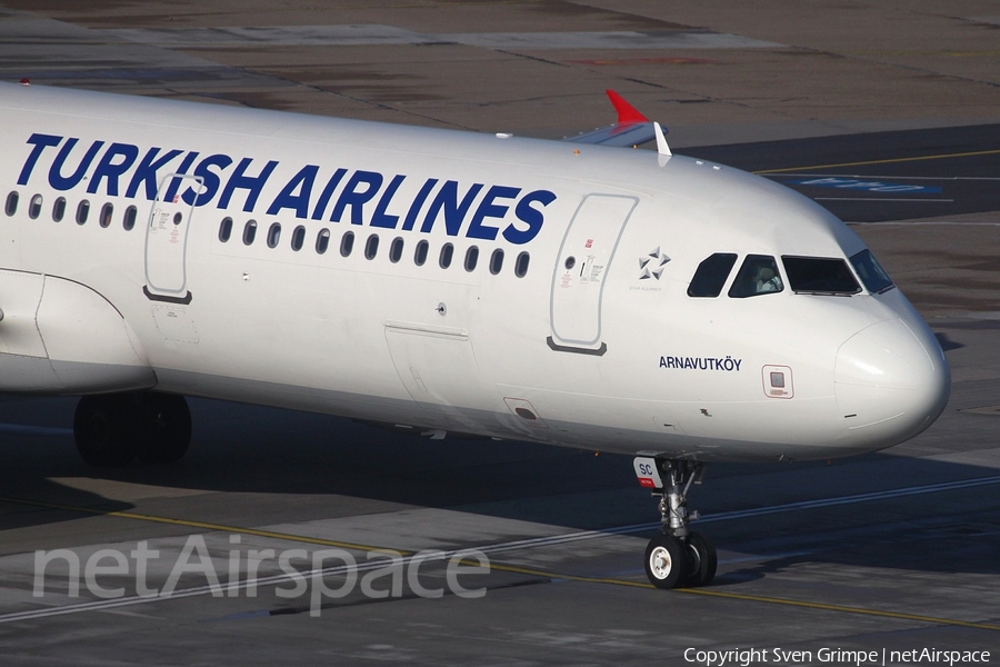 Turkish Airlines Airbus A321-231 (TC-JSC) | Photo 42808