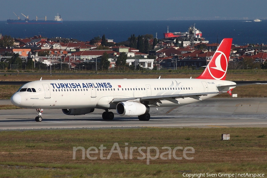 Turkish Airlines Airbus A321-231 (TC-JSC) | Photo 277491