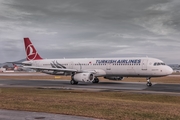 Turkish Airlines Airbus A321-231 (TC-JSC) at  Salzburg - W. A. Mozart, Austria