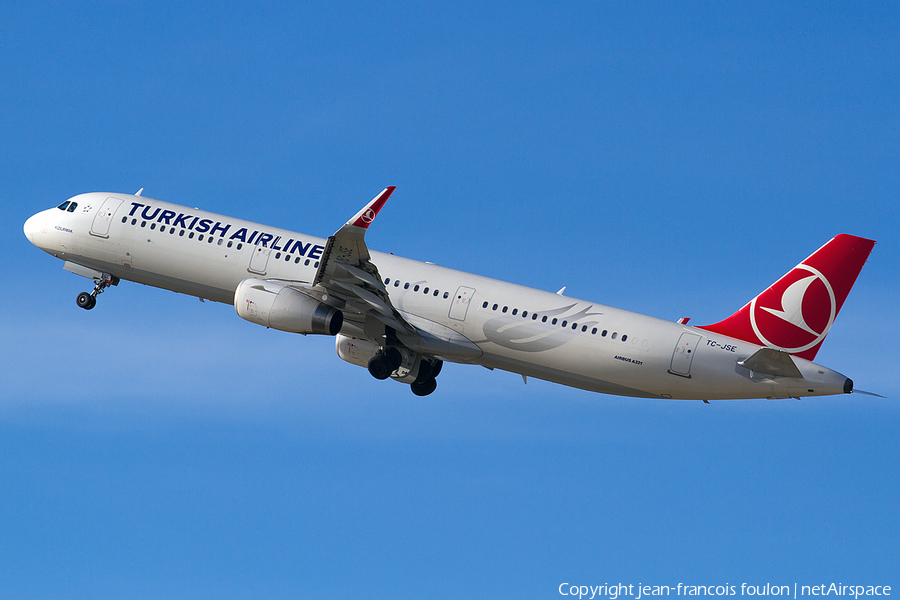Turkish Airlines Airbus A321-231 (TC-JSE) | Photo 92429