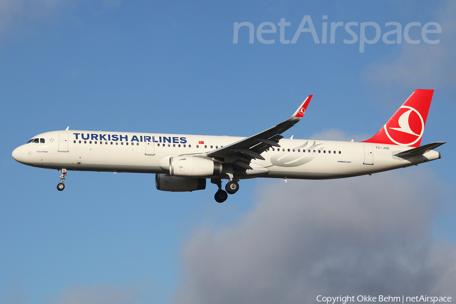 Turkish Airlines Airbus A321-231 (TC-JSE) | Photo 104229