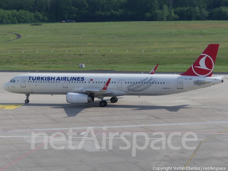 Turkish Airlines Airbus A321-231 (TC-JSF) | Photo 325973
