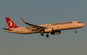 Turkish Airlines Airbus A321-231 (TC-JSG) at  Hamburg - Fuhlsbuettel (Helmut Schmidt), Germany