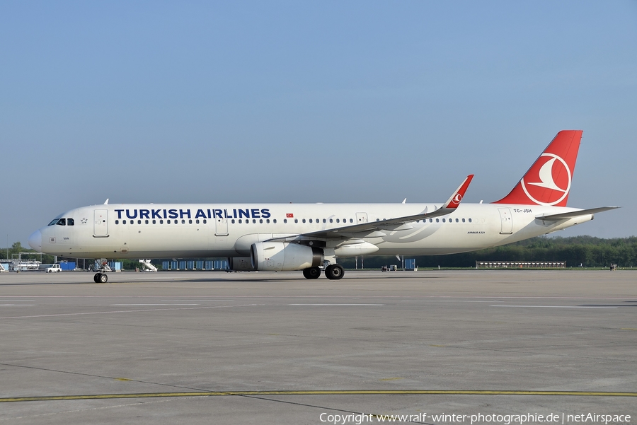 Turkish Airlines Airbus A321-231 (TC-JSH) | Photo 446165