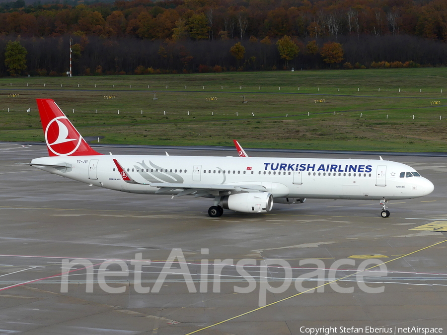 Turkish Airlines Airbus A321-231 (TC-JSI) | Photo 537409