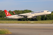 Turkish Airlines Airbus A321-231 (TC-JSI) at  Hamburg - Fuhlsbuettel (Helmut Schmidt), Germany