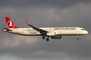 Turkish Airlines Airbus A321-231 (TC-JSI) at  Istanbul - Ataturk, Turkey