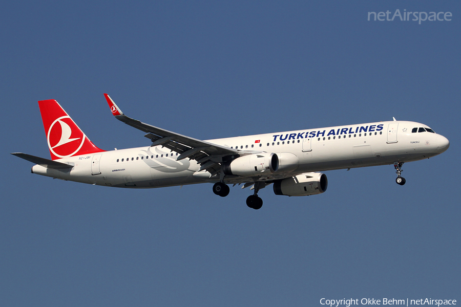 Turkish Airlines Airbus A321-231 (TC-JSI) | Photo 44070