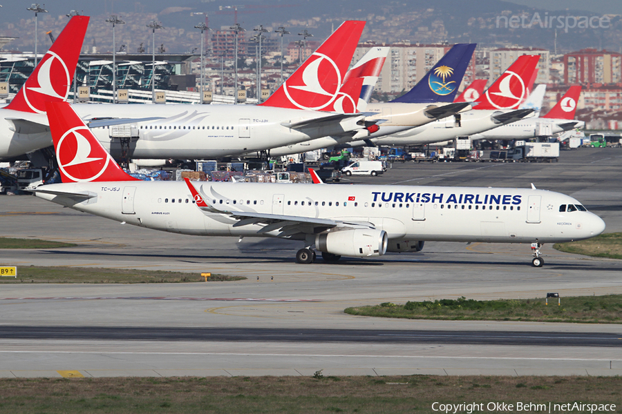Turkish Airlines Airbus A321-231 (TC-JSJ) | Photo 44071