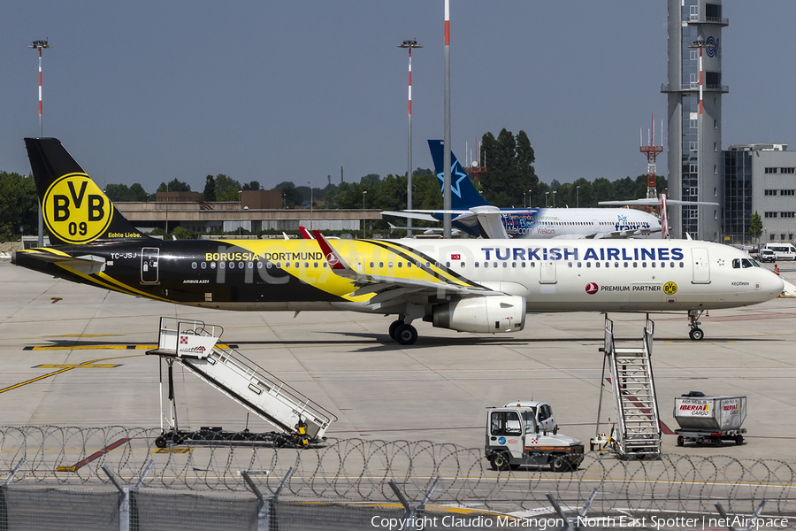 Turkish Airlines Airbus A321-231 (TC-JSJ) | Photo 97461