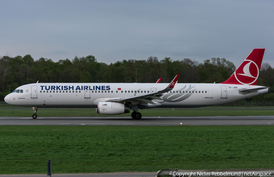 Turkish Airlines Airbus A321-231 (TC-JSN) | Photo 240168
