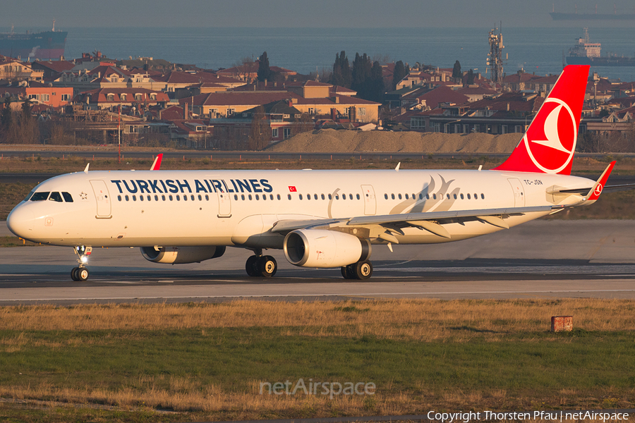 Turkish Airlines Airbus A321-231 (TC-JSN) | Photo 73374
