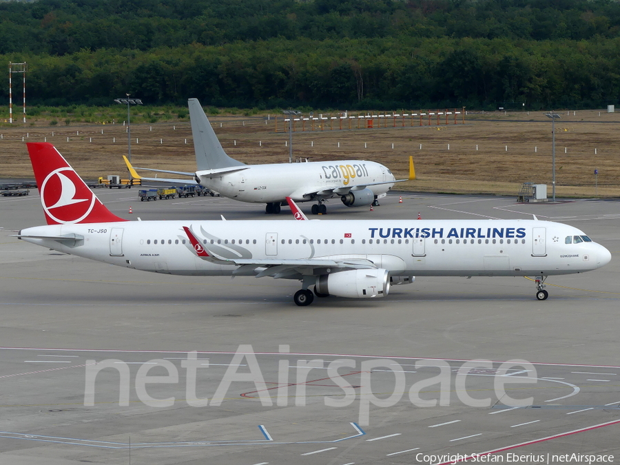 Turkish Airlines Airbus A321-231 (TC-JSO) | Photo 524655