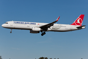 Turkish Airlines Airbus A321-231 (TC-JSR) at  Stockholm - Arlanda, Sweden