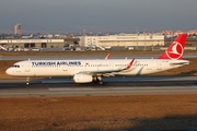 Turkish Airlines Airbus A321-231 (TC-JSR) at  Istanbul - Ataturk, Turkey