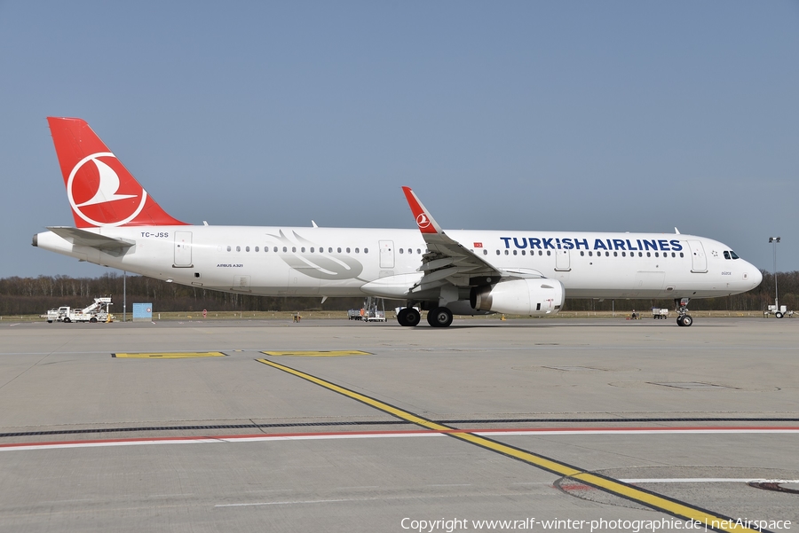 Turkish Airlines Airbus A321-231 (TC-JSS) | Photo 436216