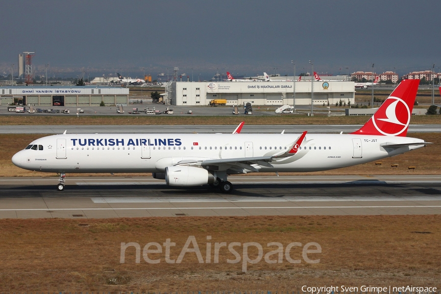 Turkish Airlines Airbus A321-231 (TC-JST) | Photo 82131