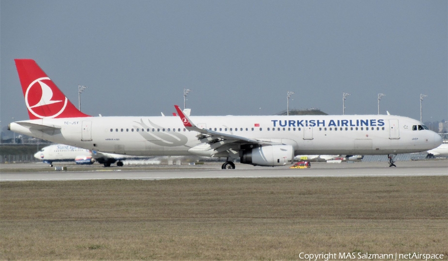 Turkish Airlines Airbus A321-231 (TC-JST) | Photo 378116
