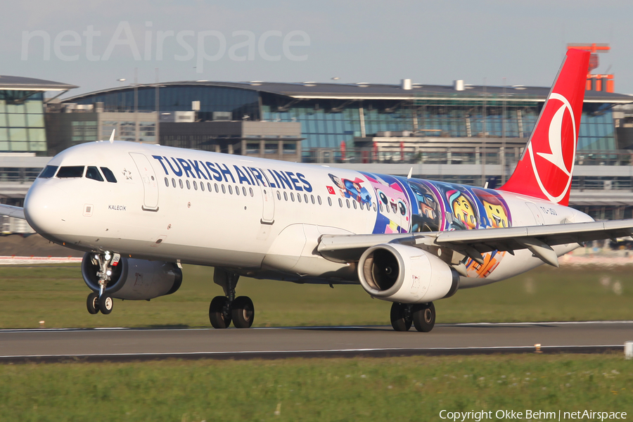 Turkish Airlines Airbus A321-231 (TC-JSU) | Photo 318659