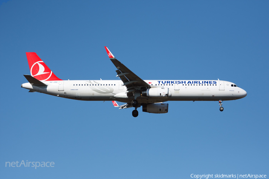 Turkish Airlines Airbus A321-231 (TC-JSU) | Photo 156760