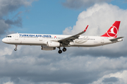 Turkish Airlines Airbus A321-231 (TC-JSZ) at  Hamburg - Fuhlsbuettel (Helmut Schmidt), Germany