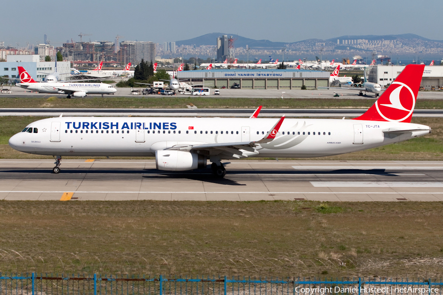 Turkish Airlines Airbus A321-231 (TC-JTA) | Photo 493893